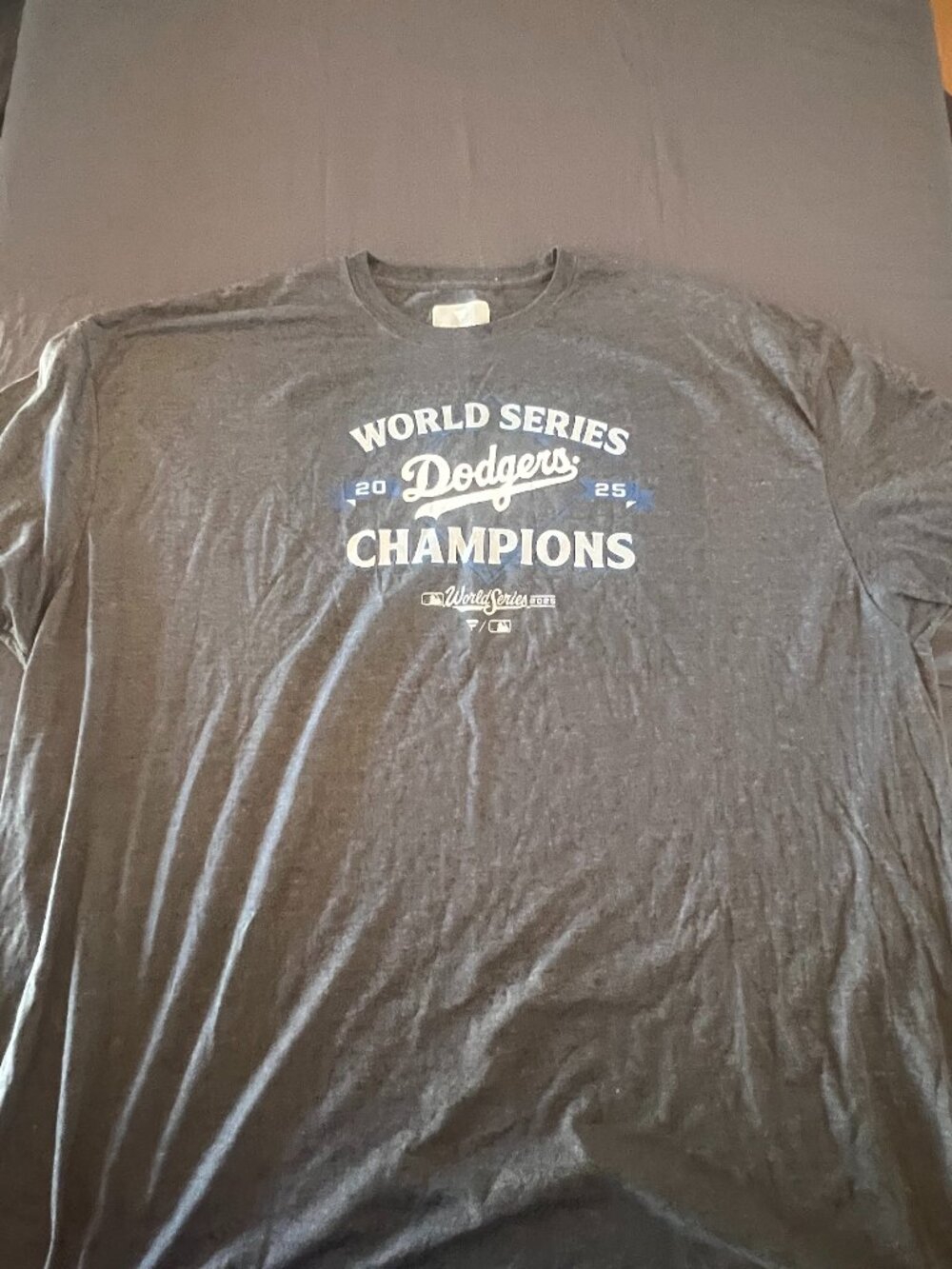 LA Dodgers T-Shirt 2025 World Series Champs Locker Room T-Shirt 5 XL